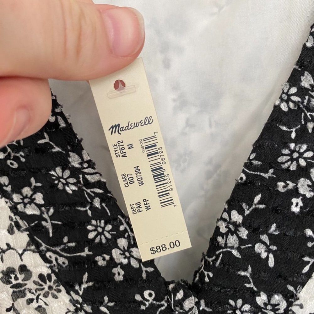 Madewell Black & White Floral Peplum Blouse Top Size Medium - Picture 9 of 10